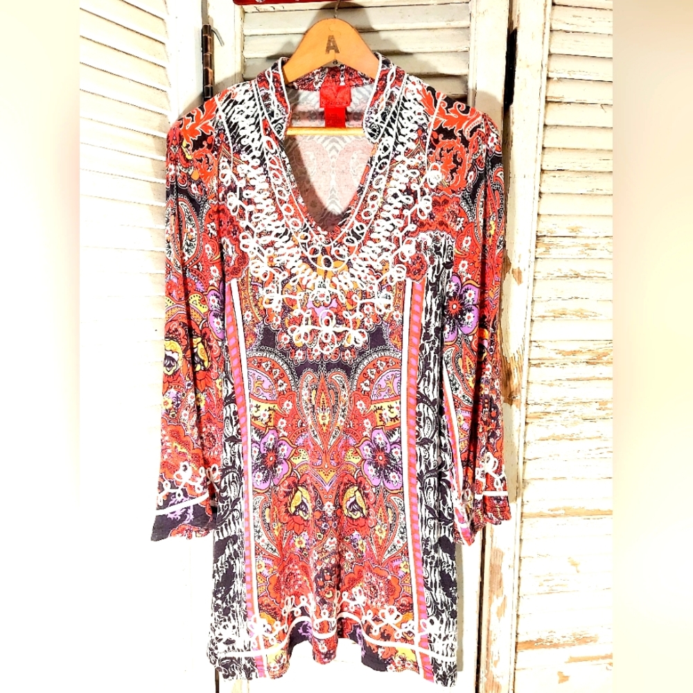 🎉 3 For $15 🎉 V Cristina paisley printed top L